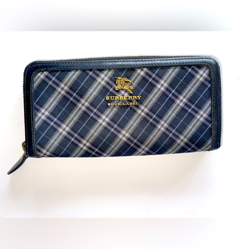 COPY - ✨✨Burberry Blue Label Japan Exclusive Zip up Wallet✨✨